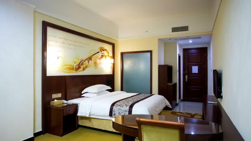 Longhui Business Hotel Huizhou  Dış mekan fotoğraf